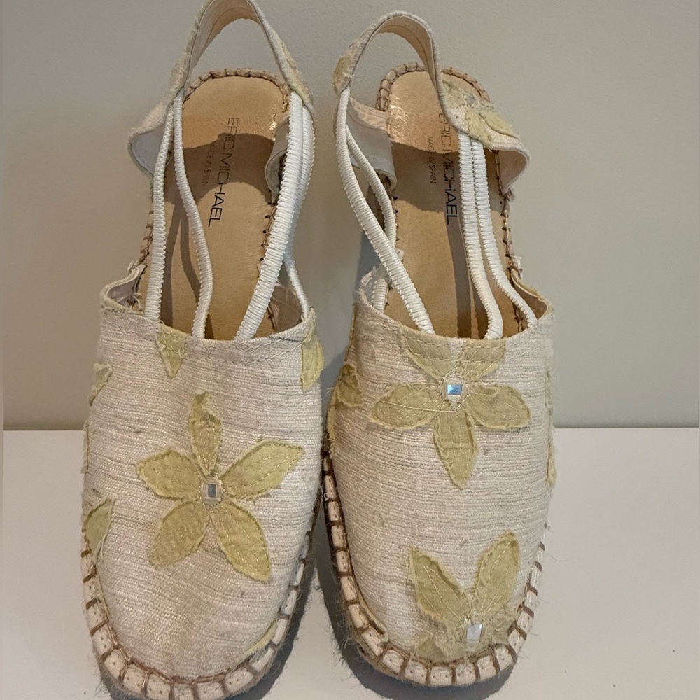 ERIC MICHAEL Embroidered Floral Espadrilles Women’s Summer Shoes Made in Spain